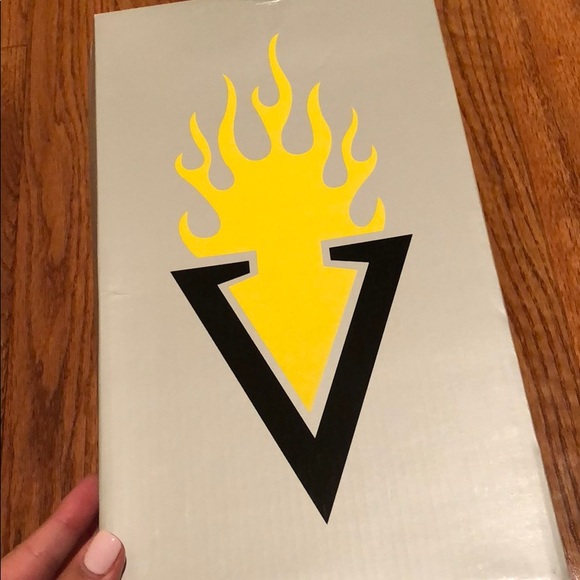 NWT Volatile Gold Sandals - Picture 3 of 4